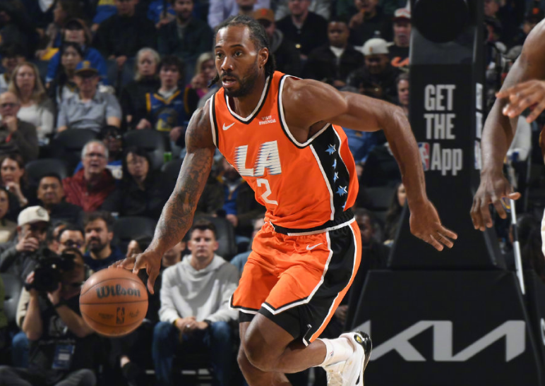 莱昂纳德双里程碑:连续38场20+生涯最长 突破16000分大关